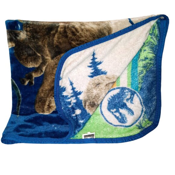Jurassic World Dominion T-Rex Dinosaur Throw Blanket 48” X 36” - Picture 4 of 6